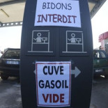 Francia recurre "después de dos días" a sus reservas estratégicas de carburantes [FR]