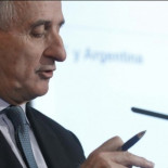 Las petroleras se enzarzan en una guerra contra el coche eléctrico