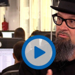 César Strawberry: "He tenido un policía tres años vigilando cómo entraba y salía de mi estudio"