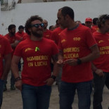 Los bomberos hacen ‘huir’ a Rajoy de un mitin en Extremadura