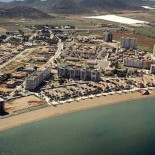 Destrozan la casa del denunciante de la corrupción de La Manga y un matón le amenaza