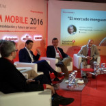 "Los tres grandes operadores de telefonía no compiten, hacen el paripé"