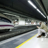El tren del infierno no es una película, es el caos ferroviario entre Valencia y Barcelona