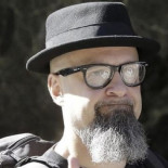 Absuelto César Strawberry de enaltecimiento del terrorismo y humillación a las víctimas en Twitter