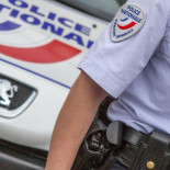 Una madre y sus tres hijas agredidas con un cuchillo por ir vestidas "ligeras de ropa" [FR]