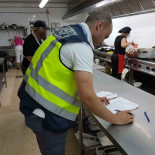 Detenido el propietario de una cadena de alimentos por trato denigrante a las empleadas