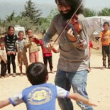 El violinista Ara Malikian destinará el dinero de sus conciertos para ayudar a los refugiados sirios