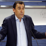 PP y C’s ultiman un pacto sin contenido y con fecha de caducidad