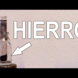 Extrayendo hierro de unas rocas