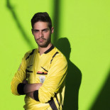 A la caza del primer árbitro que salió del armario: “Te asesinaremos puto con sida”