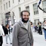 La AVT acepta la disculpa de Zapata por el tuit de 2011 y agradece su homenaje a tres víctimas