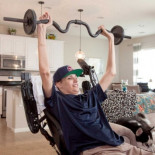 Primer tetrapléjico tratado con células madre recupera el control motor en el torso (ING)