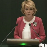 Esperanza Aguirre critica "Aló Carmena": "Siempre he estado en contra de los medios en manos de los gobiernos"