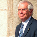 Borrell recuerda a Prisa en su propia emisora que Cebrián no es nadie para cesar al líder del PSOE