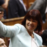 La presidenta del PSOE andaluz rechaza que el voto a Rajoy lo decida la militancia