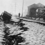 La avenida principal de San Francisco filmada cuatro días antes y una semana después del terremoto de 1906