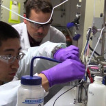 Científicos descubren por casualidad cómo convertir CO2 en etanol, lo que podrá ayudar contra el cambio climático