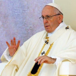 La Iglesia Católica prohíbe desde hoy esparcir cenizas de los difuntos o tenerlas en casa