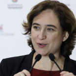 Colau rechaza un referéndum unilateral de independencia