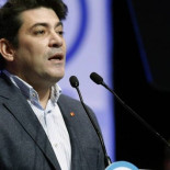 El polémico alcalde de Alcorcón (PP) fríe a multas a los vecinos que le increpan