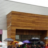 La lluvia boicotea una marcha de denuncia de la 'conspiración contra la lluvia'