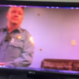 Policia usa taser contra un anciano de 91 años de edad en el hogar de ancianos