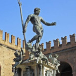 Neptuno, censurado en Facebook por ir desnudo