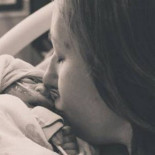 Da a luz a su hija terminal para poder donar después sus órganos