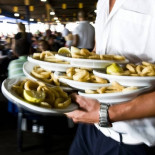 Empleo quiere impulsar turnos para que los comerciantes y hosteleros puedan conciliar