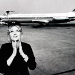 La azafata que sobrevivió a una caída de 10.000 metros muere (ahora sí) a los 66 años