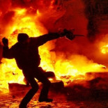 "Shadow Brokers", el grupo que hackeó a la NSA, se retiran "lanzando un cóctel Molotov" de programas filtrados. (eng)