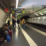 TMB despide a 6 revisores del metro que se quedaban con dinero de las multas