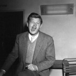 Ascenso, caída y solitaria muerte de Benny Hill [ENG]