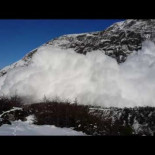Avalancha en Torres Del Paine (Chile)