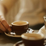 Dos universitarios en Reino Unido recibieron por error la dosis de cafeína de 300 cafés