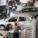 Hacienda estudia endurecer el impuesto de matriculación para 830.000 coches