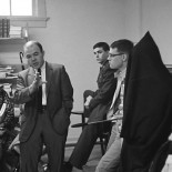 Qué pasaría si todo el mundo llevara una bolsa negra en la cabeza