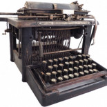 Así es como los teclados QWERTY conquistaron el mundo, y así quieren robárselo los teclados Dvorak