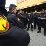 "Cuando nadie os vea dais una patada en la boca, que para eso os da las botas la Policía"