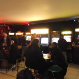 Retro Arcade Bars de Europa: cerveza, videojuegos clásicos y ambientación ochentera