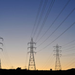 Elon Musk defiende un mundo en Corriente Continua. ¿Estamos ante la Segunda Guerra de las Corrientes? [EN]