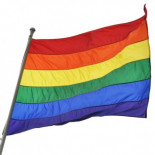 Agreden a dos homosexuales en Berga por besarse en público