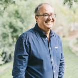 Enric Corbera, el "charlatán" que dice curar el cáncer sin tratarlo y gana así tres millones al año