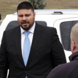 Dimite el senador republicano homófobo al que pillaron prostituyendo a un menor