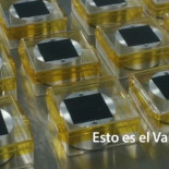 Científicos logran rociar un objeto con el material más negro del mundo