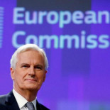 El negociador jefe de la UE para el Brexit: "Se acabó llevar el perro a España de vacaciones"