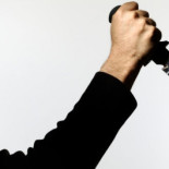 Un casero de Valencia acuchilla a sus inquilinos, que le debían cinco meses de alquiler