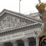 Los indultos de Semana Santa: cuando las cofradías "marcan el paso" al Gobierno