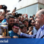 El sí a la reforma constitucional de Erdogan se impone con el 99% del voto escrutado