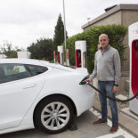 "He pasado de pagar 10 euros diarios de gasoil a pagar 1,5 euros en electricidad"